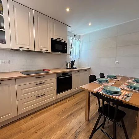 Dom wakacyjny Belle Maison 10 Pers, Piscine Et Jardin A - Fr-1-239-1146