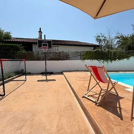 Dom wakacyjny Belle Maison 10 Pers, Piscine Et Jardin A - Fr-1-239-1146 *